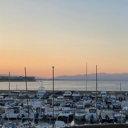 Precioso Apartamento En Primera Linea De Mar L' Escala Zewnętrze zdjęcie