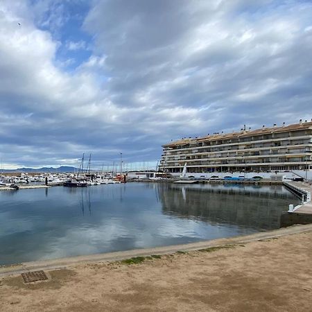 Precioso Apartamento En Primera Linea De Mar L' Escala Zewnętrze zdjęcie