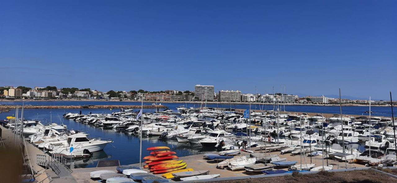 Precioso Apartamento En Primera Linea De Mar L' Escala Zewnętrze zdjęcie