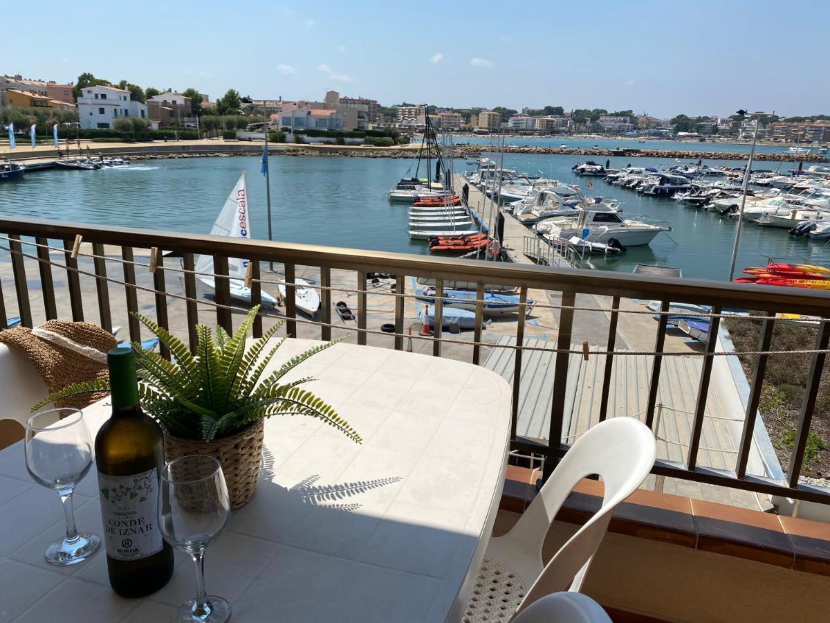 Precioso Apartamento En Primera Linea De Mar L' Escala Zewnętrze zdjęcie