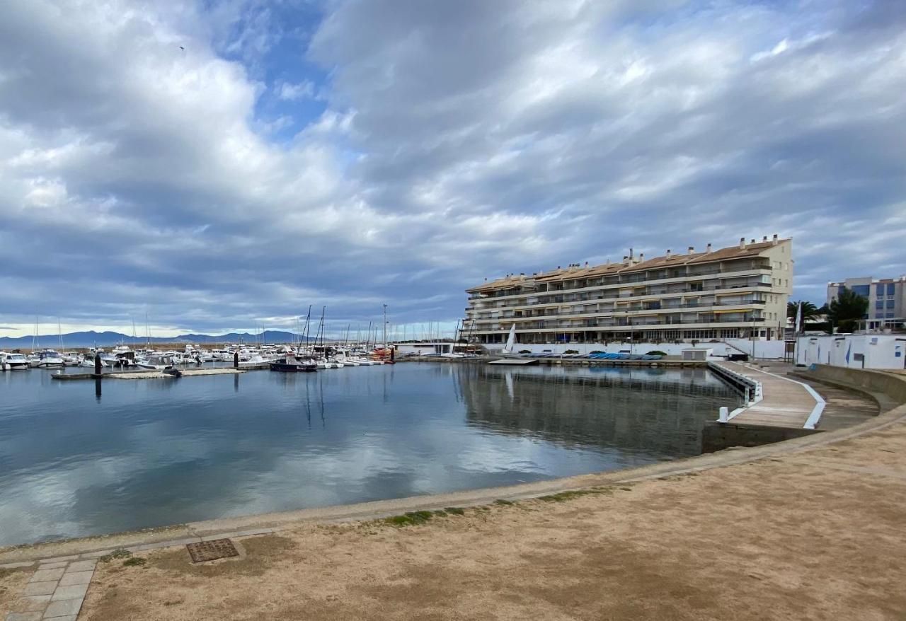 Precioso Apartamento En Primera Linea De Mar L' Escala Zewnętrze zdjęcie